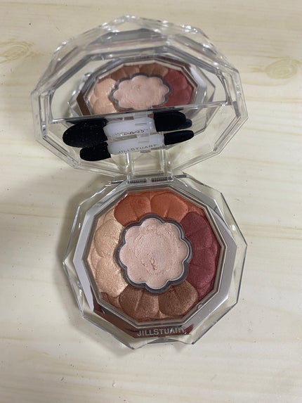 ジルスチュアート ブルームクチュール アイズ/JILL STUART/アイシャドウパレットを使ったクチコミ(4枚目)