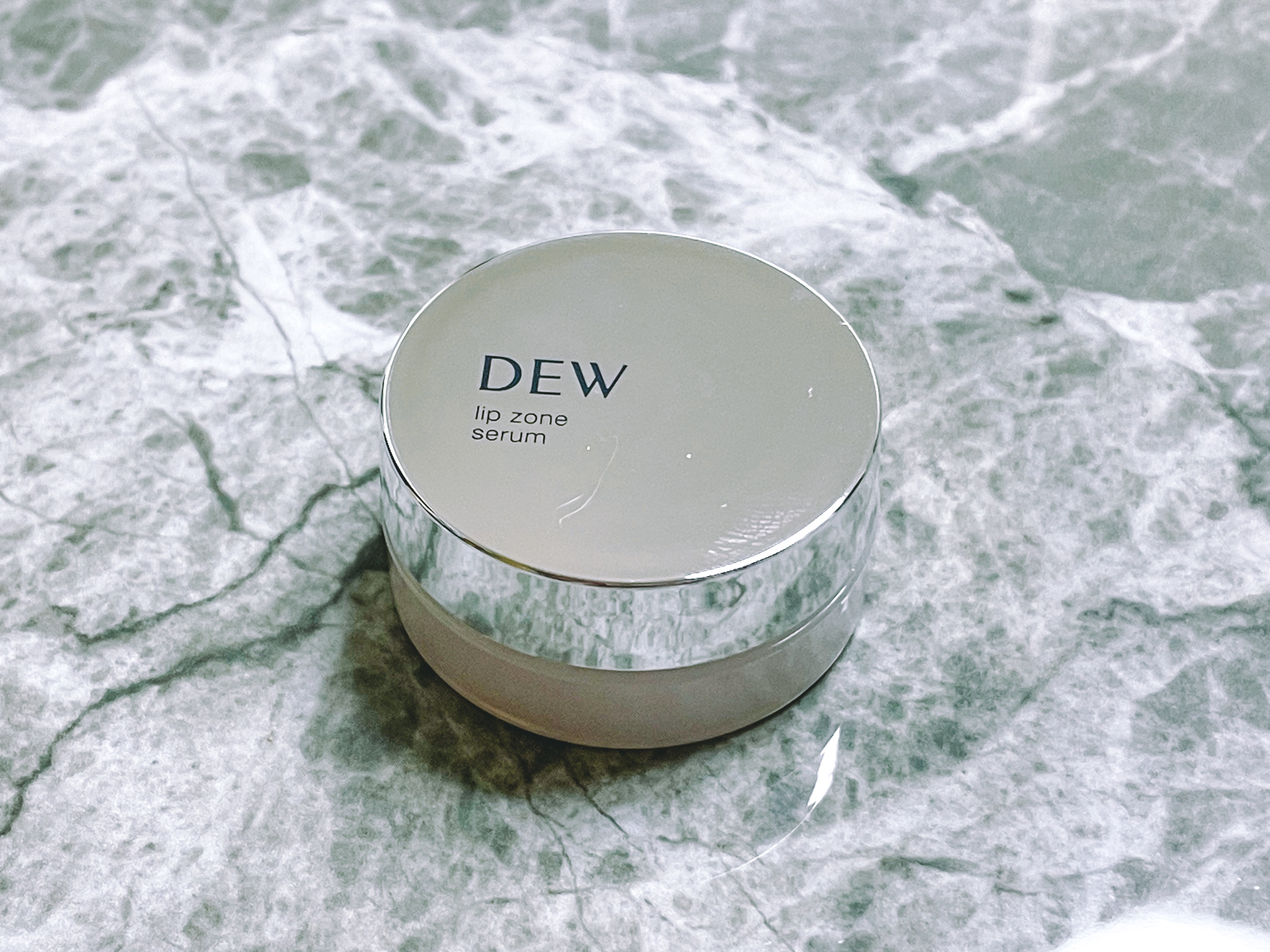 リップゾーンセラム/DEW/リップマスクを使ったクチコミ（1枚目）
