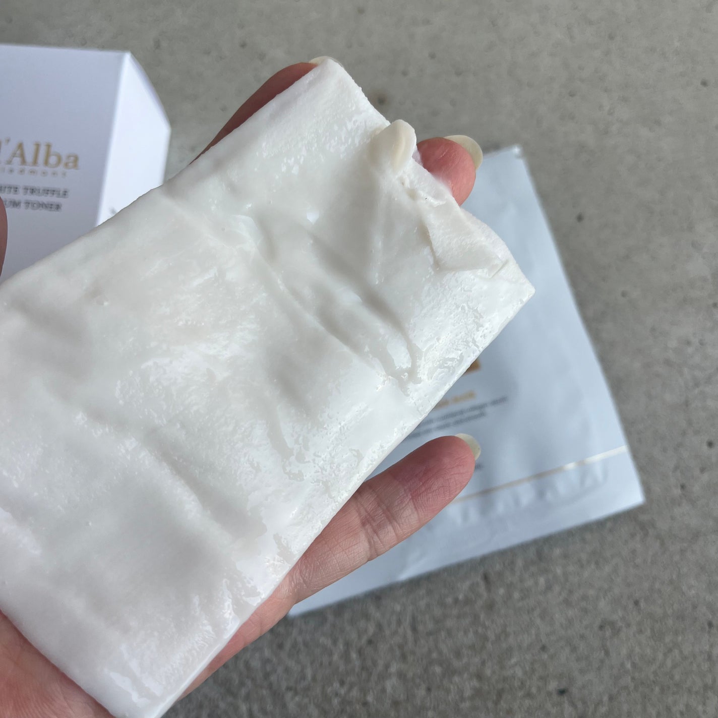 ホワイトトリュフナリシングトリートメントマスク/ダルバ/シートマスク・パックを使ったクチコミ(4枚目)