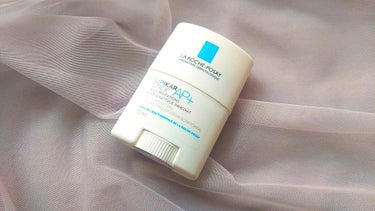 ラ ロッシュ ポゼ リピカ スティック AP+のクチコミ「🌟LA ROCHE-POSAY リピカスティック


顔、ボディに使える
スティック状保湿クリ.....」（1枚目）