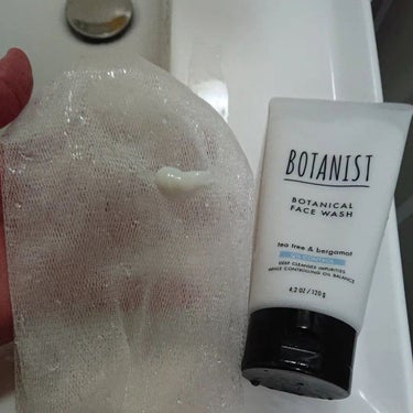 ボタニカルフェイスウォッシュ オイルコントロール/BOTANIST/洗顔フォームを使ったクチコミ（3枚目）