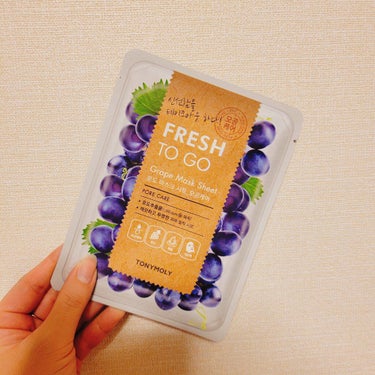 TONYMOLY/FRESH TO GO GRAPE MASK SHEET
韓国/容量:23ml/￥不明(特典のため)

〈香り〉ブドウ

〈使用方法〉洗顔し化粧水を入れてからパック
　　　　　その後ク