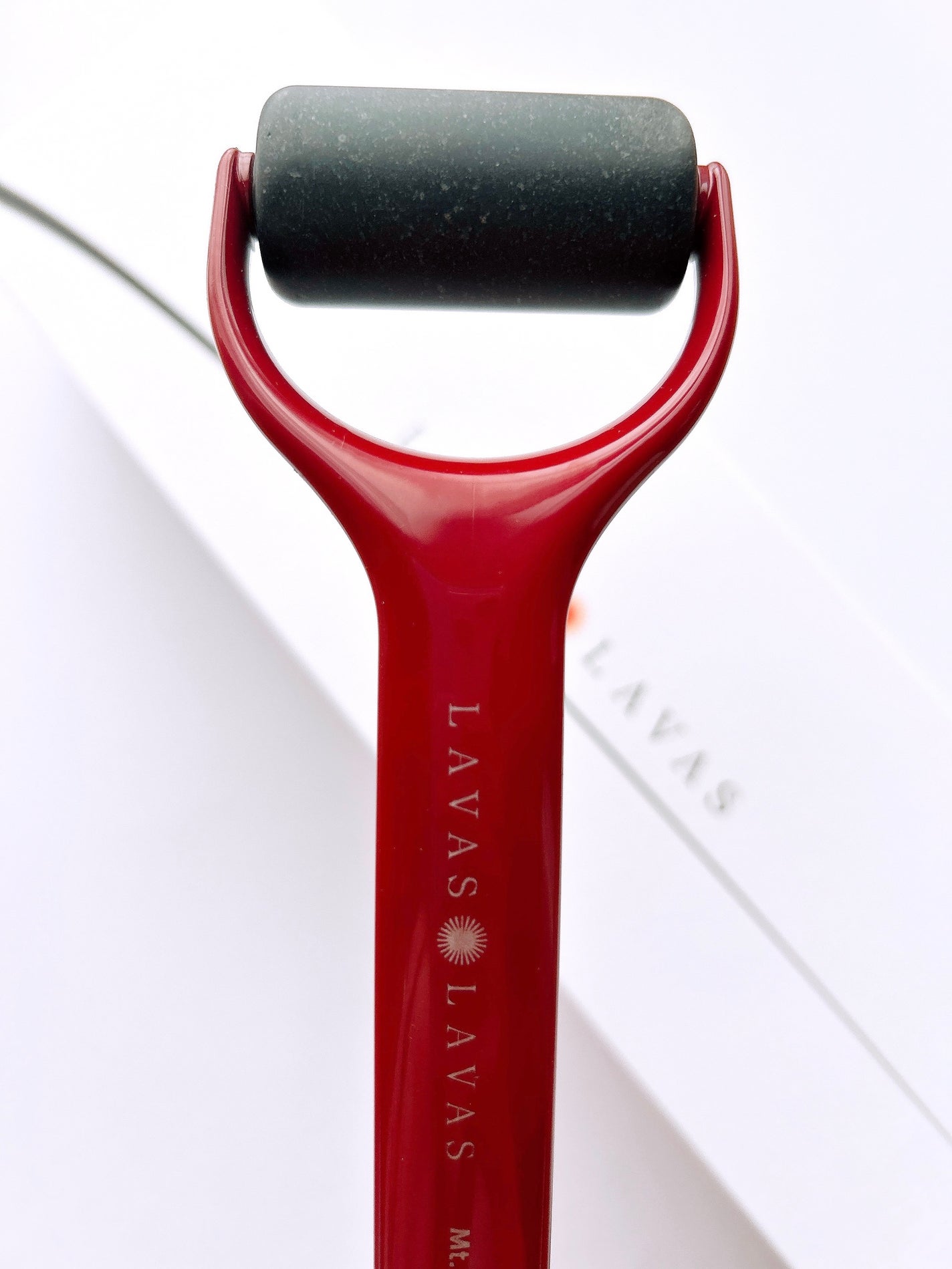 6mi_ on LIPS 「LAVASLAVAS/富士溶岩ボディースキンローラーのご紹介で..」(3枚目)