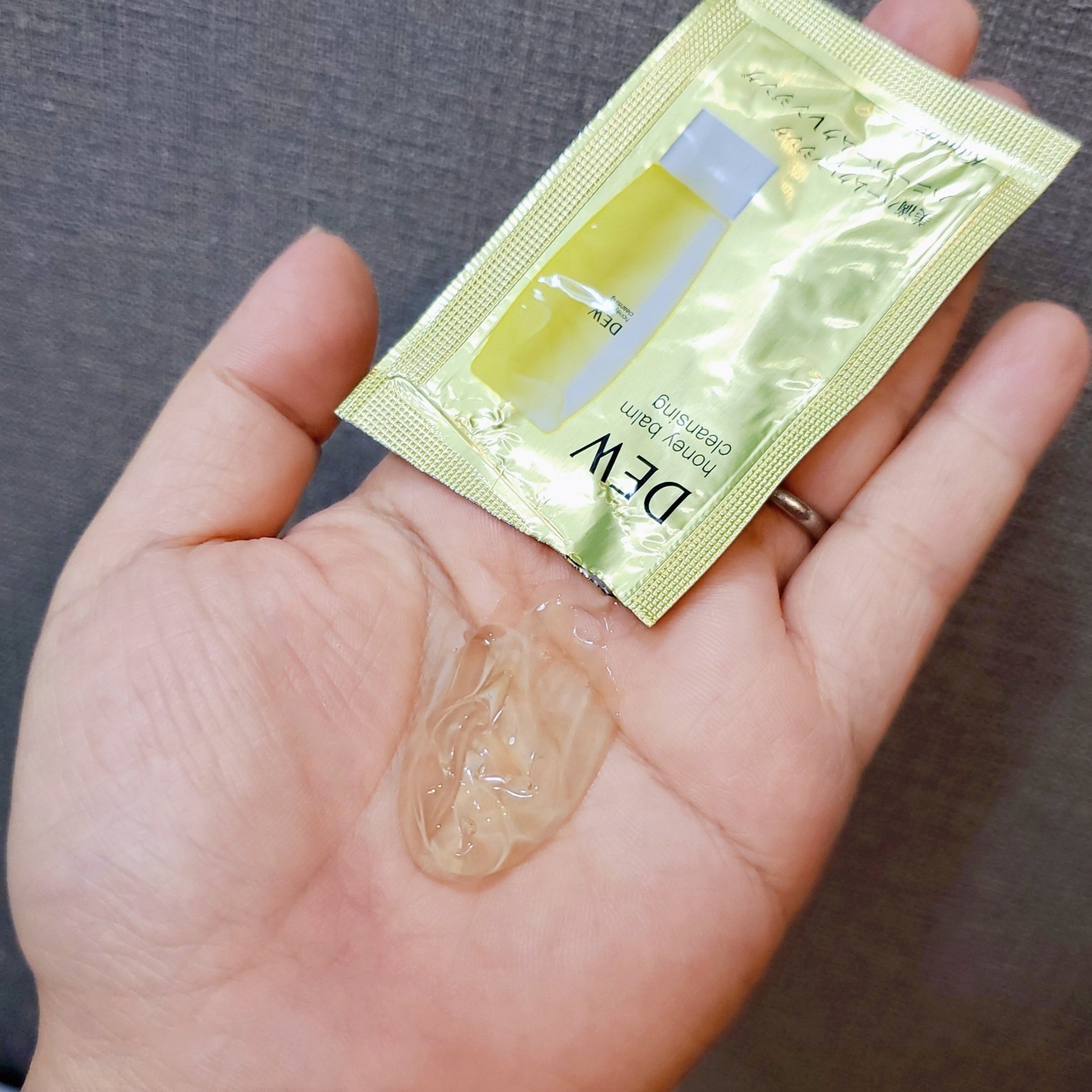 ハニーバームクレンジング/DEW/クレンジングバームを使ったクチコミ（2枚目）