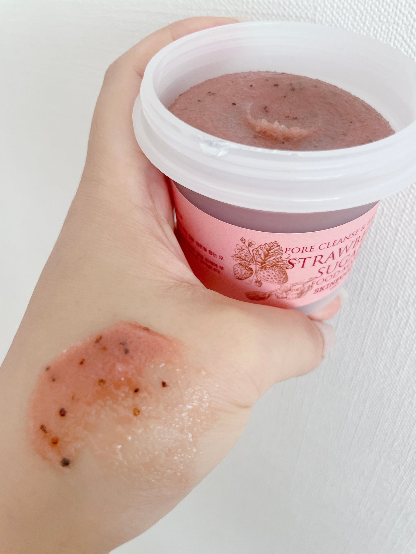 ブラックシュガー パーフェクト エッセンシャル スクラブ2X/SKINFOOD/洗い流すパック・マスクを使ったクチコミ(2枚目)