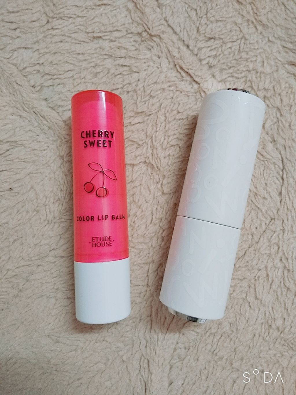 にしこ on LIPS 「右がディアマイブルーミングリップトークカラフルドローイングシフ..」(1枚目)