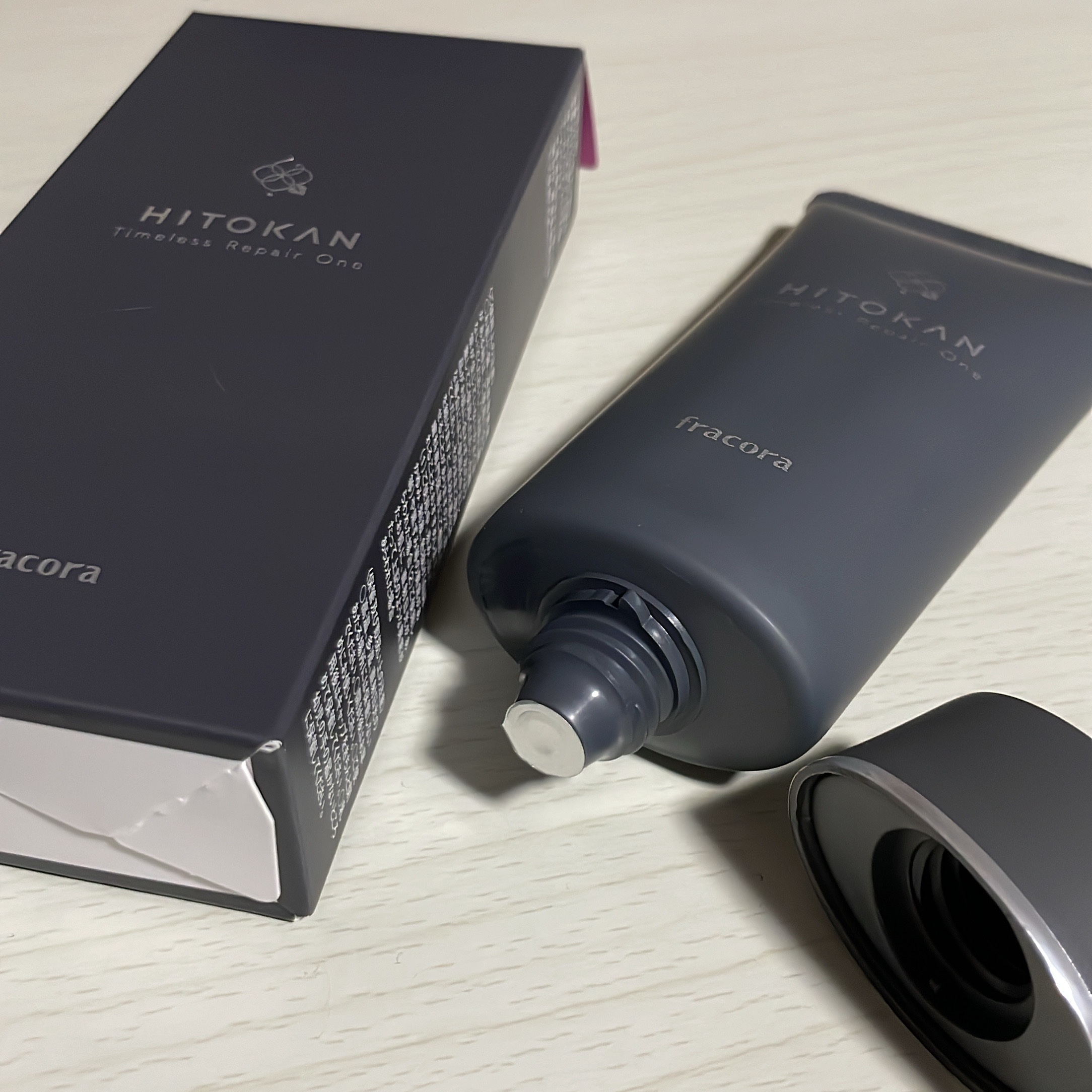 HITOKAN タイムレスリペアワンGR/fracora/オールインワン化粧品を使ったクチコミ（2枚目）