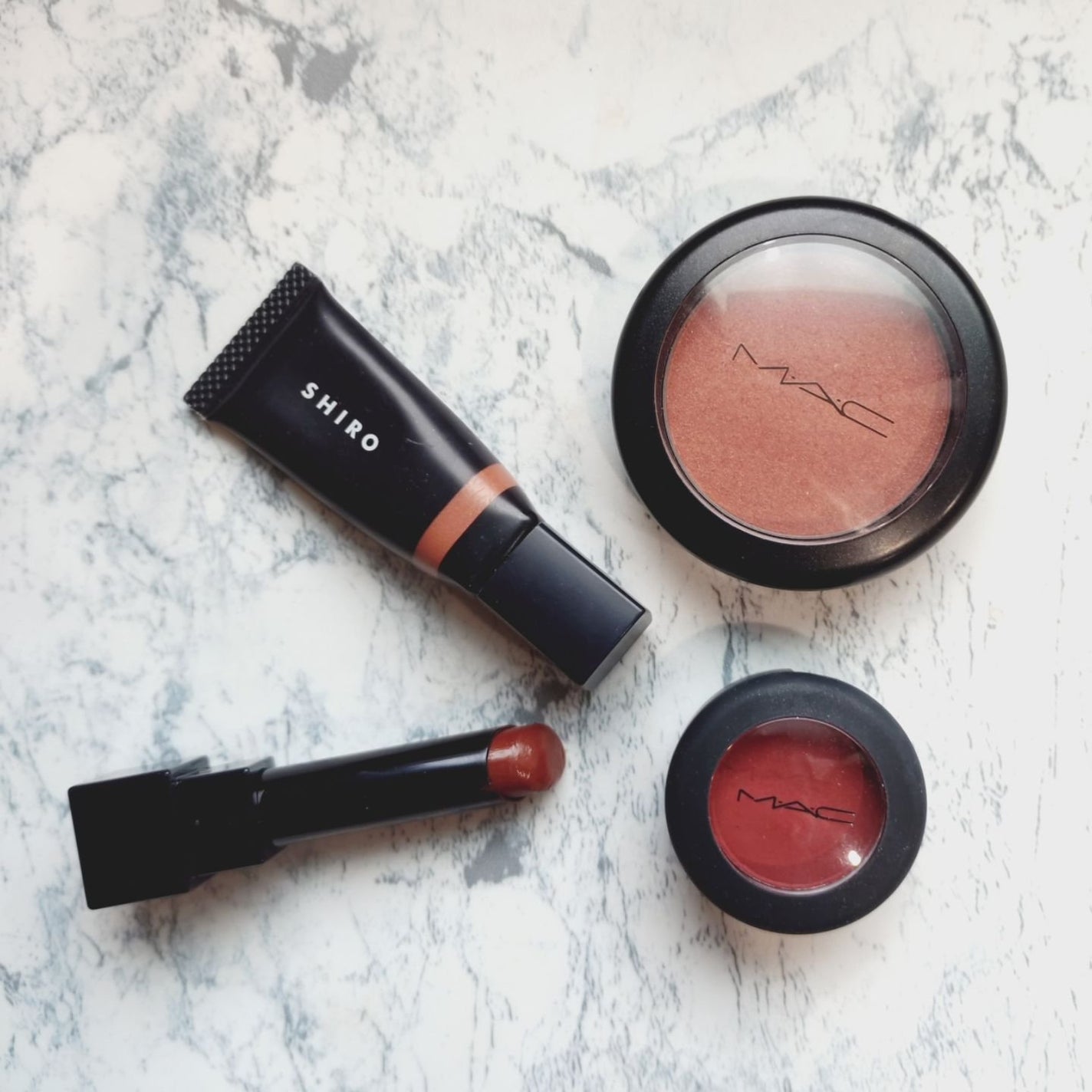 パウダー キス アイシャドウ/M・A・C/単色アイシャドウを使ったクチコミ(3枚目)