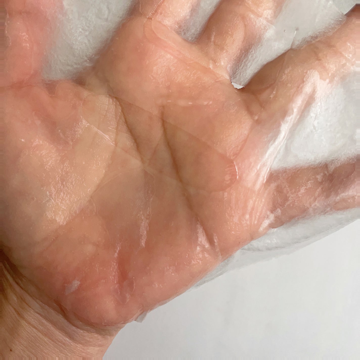 マデカラボ エッセンシャルカーミングマスク/センテリアン24/シートマスク・パックを使ったクチコミ(2枚目)