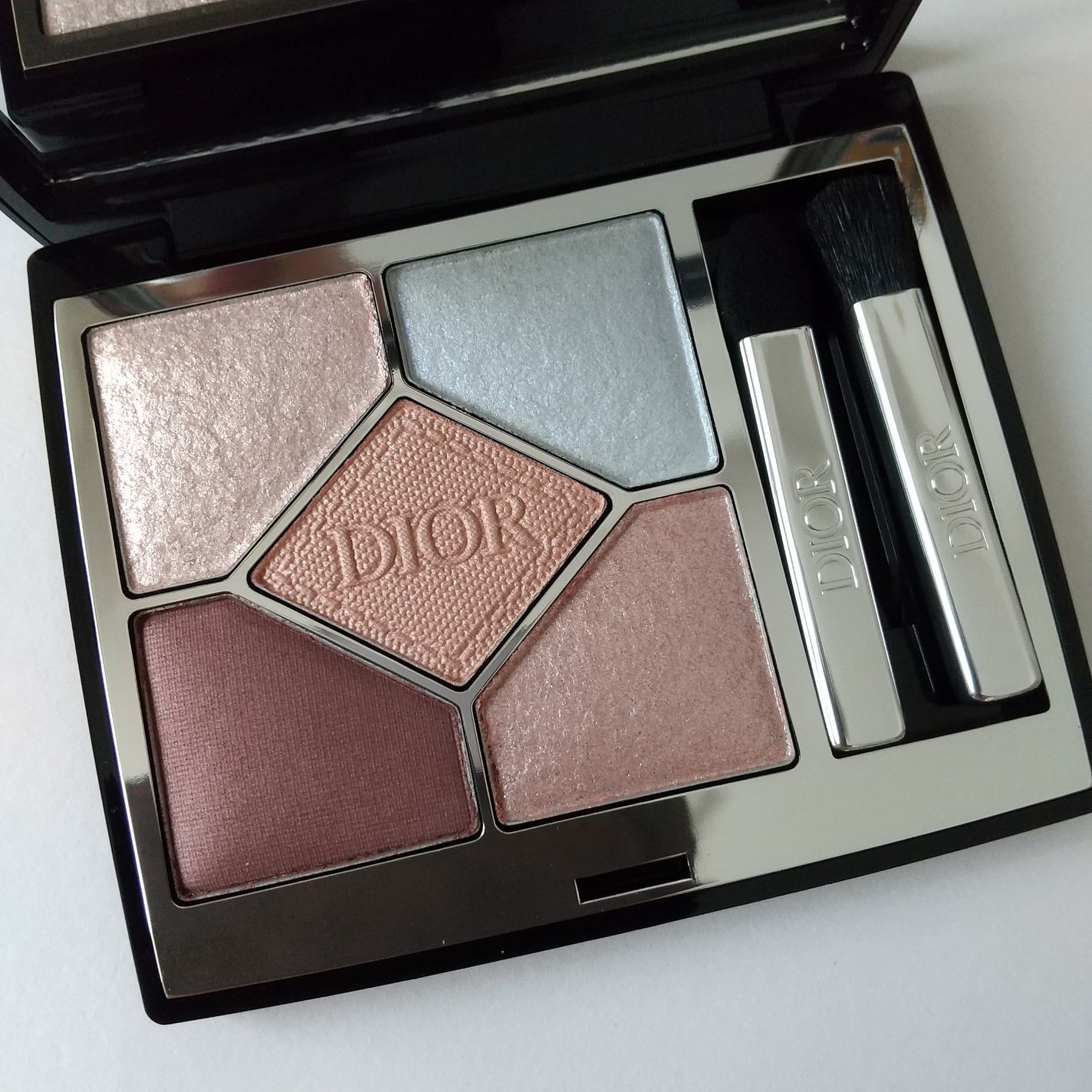 ディオールショウ サンク クルール/Dior/アイシャドウを使ったクチコミ(1枚目)