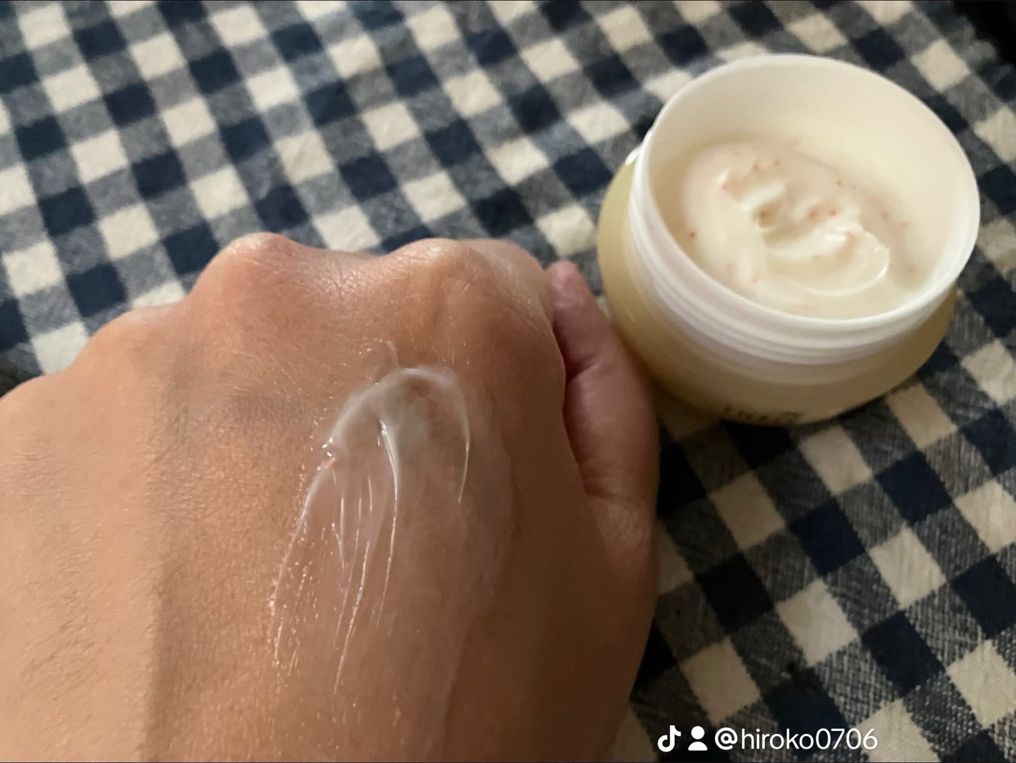 アンティミリ Wオイルイン クリーム/ナリス化粧品/フェイスクリームを使ったクチコミ(5枚目)