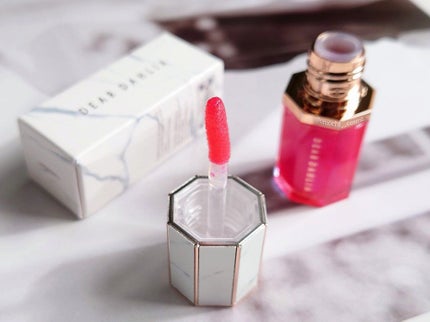 パラダイスオーロラシャインリップトリートメント/DEAR DAHLIA/リップグロスを使ったクチコミ(3枚目)