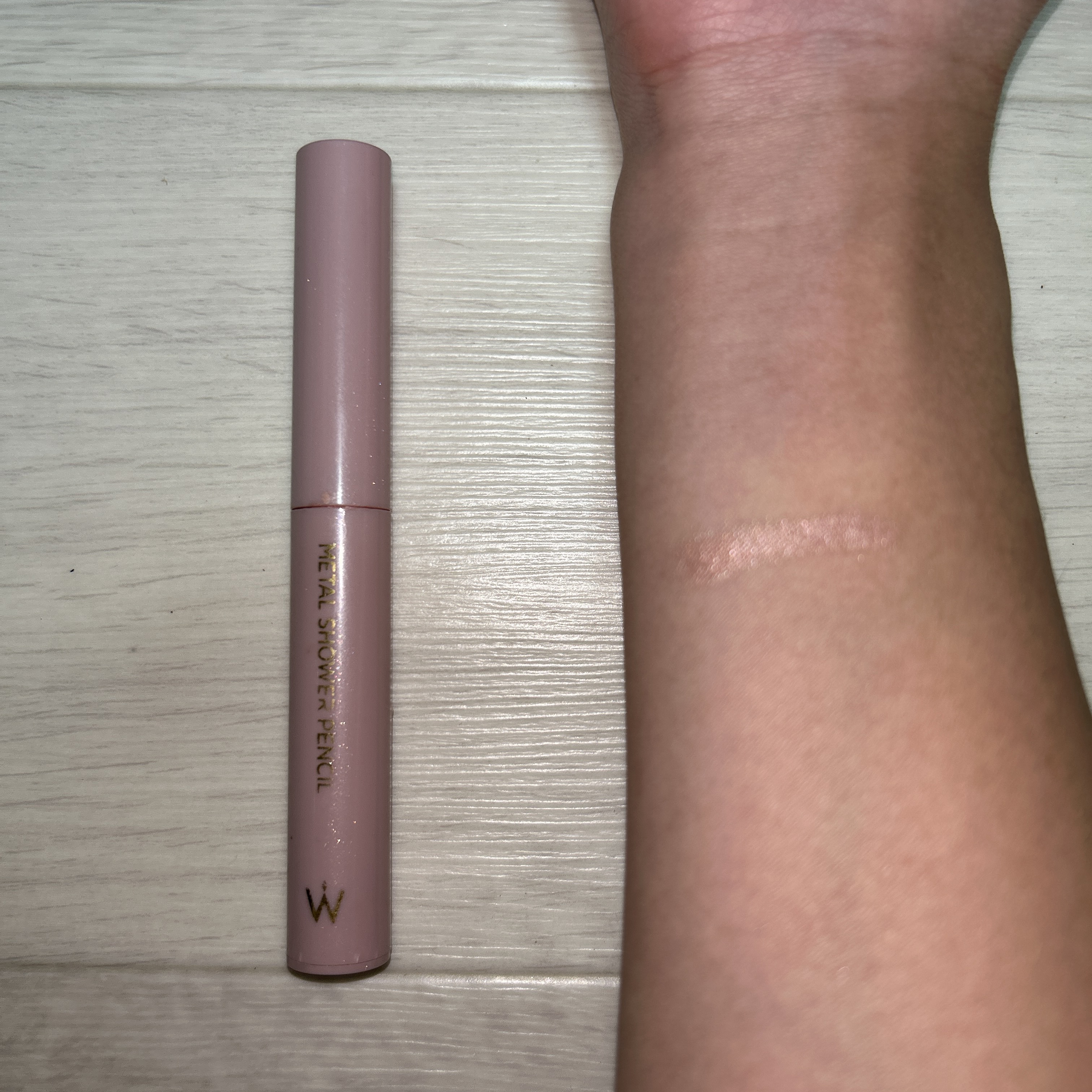 ウォンジョンヨ　メタルシャワーペンシル/Wonjungyo/スティックアイシャドウを使ったクチコミ（2枚目）