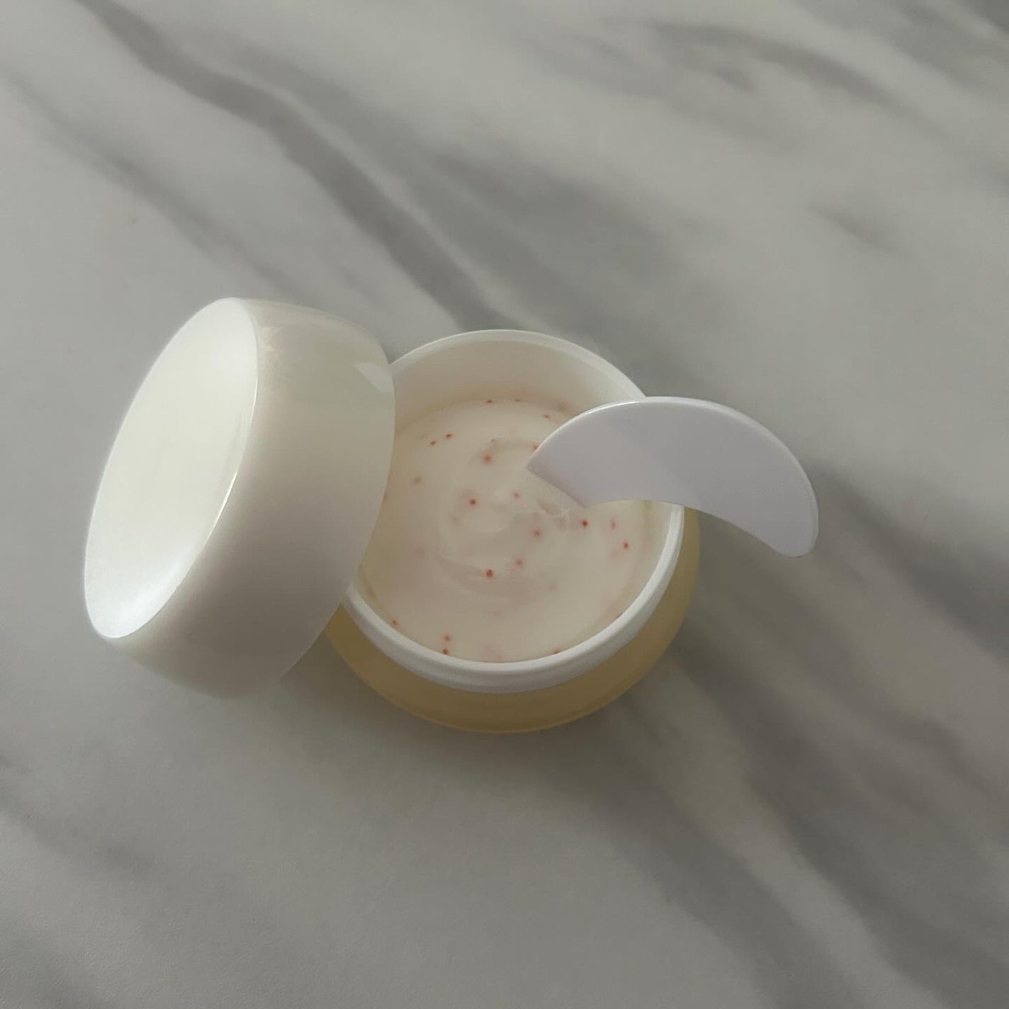 アンティミリ Wオイルイン クリーム/ナリス化粧品/フェイスクリームを使ったクチコミ(2枚目)