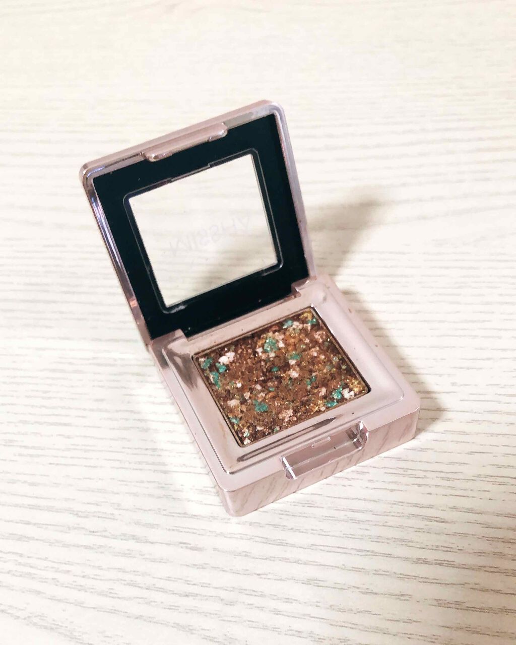 グリッタープリズム シャドウ/MISSHA/グリッターを使ったクチコミ（2枚目）