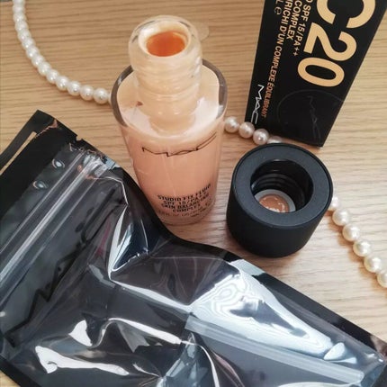 スタジオフィックス フルイッド SPF 15/M・A・C/リキッドファンデーションを使ったクチコミ(2枚目)