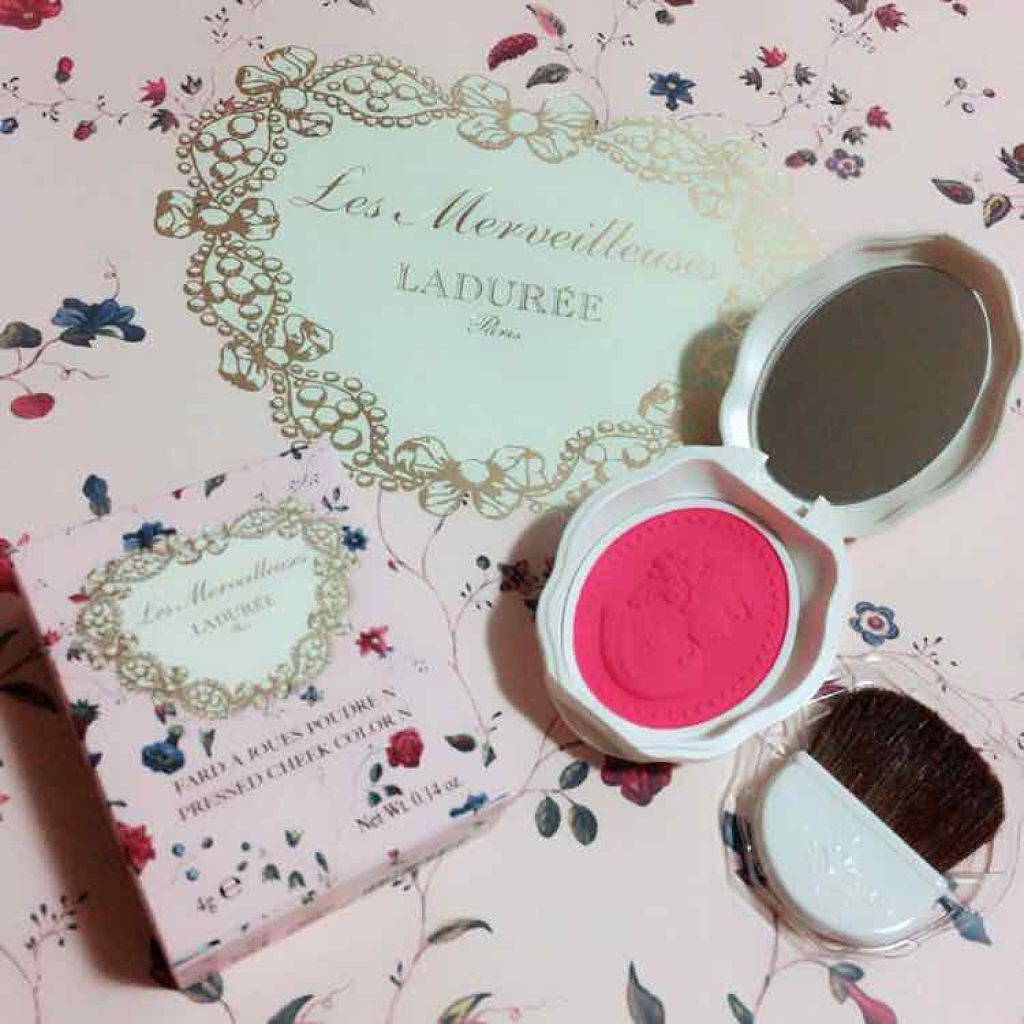 プレスト チークカラー N/レ・メルヴェイユーズ ラデュレ/パウダーチークを使ったクチコミ（1枚目）