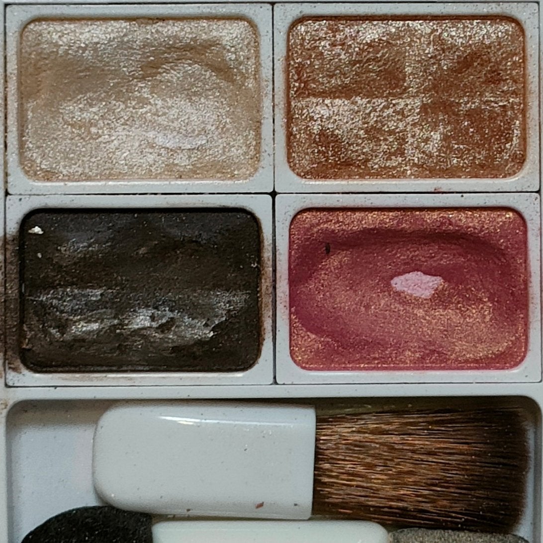 アイ グリッター/ANNA SUI/単色アイシャドウを使ったクチコミ(3枚目)