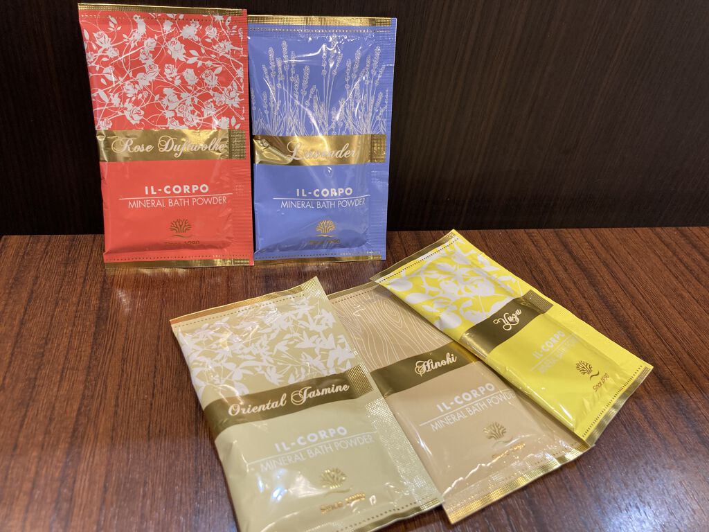 ミネラルバスパウダー グリーティングギフト/イルコルポ/入浴剤セットを使ったクチコミ（2枚目）