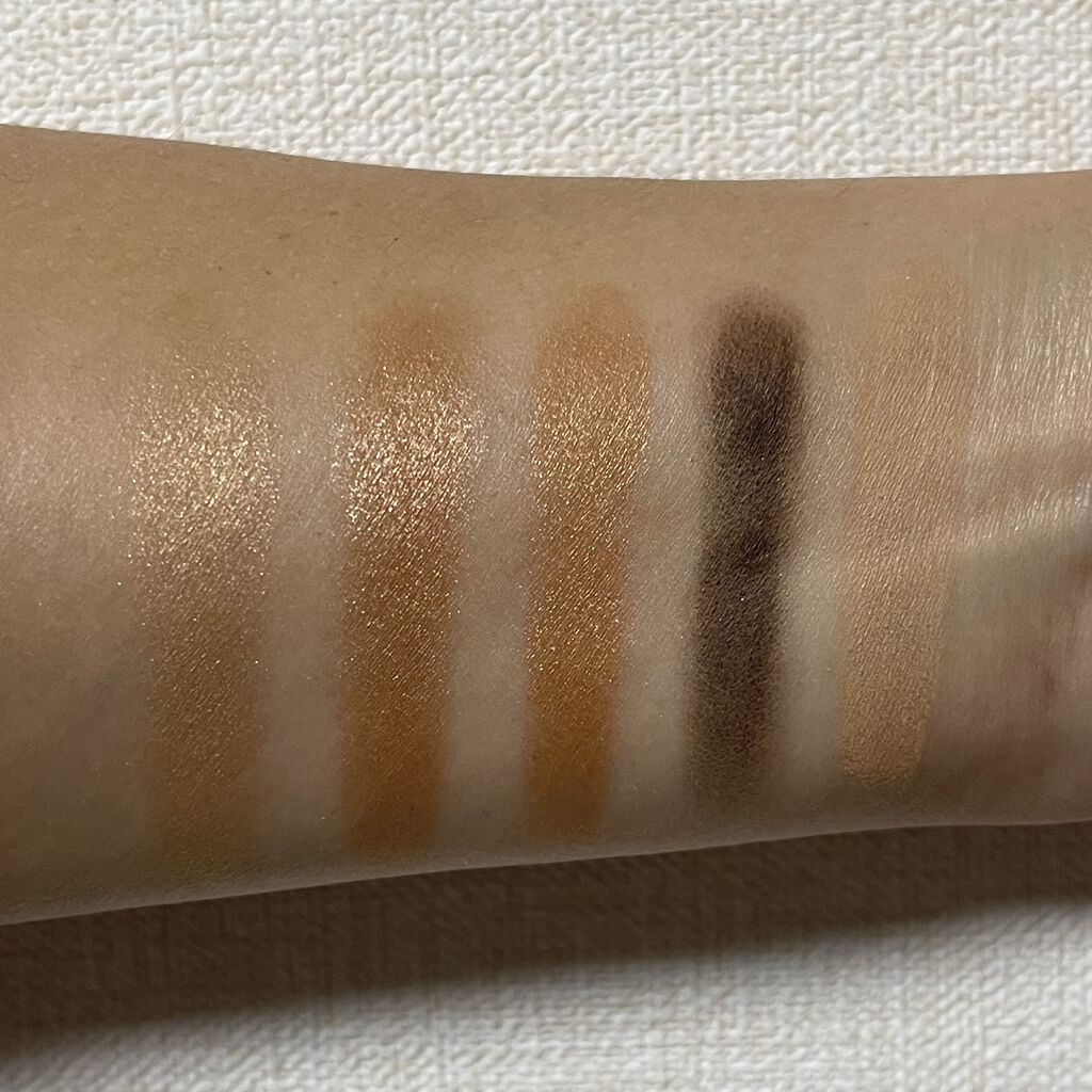 エッセンシャル マルチカラー アイシャドウパレット ラッキーペニー（限定色）/BOBBI BROWN/アイシャドウパレットを使ったクチコミ（3枚目）