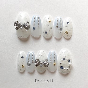 mercariにてネイルチップ販売しています！

#rr_nail で検索🌷

一つ一つ丁寧に作っているので是非...♡ 





#ネイルチップ #クリスマスネイル #冬ネイル #リボンネイル #ビ