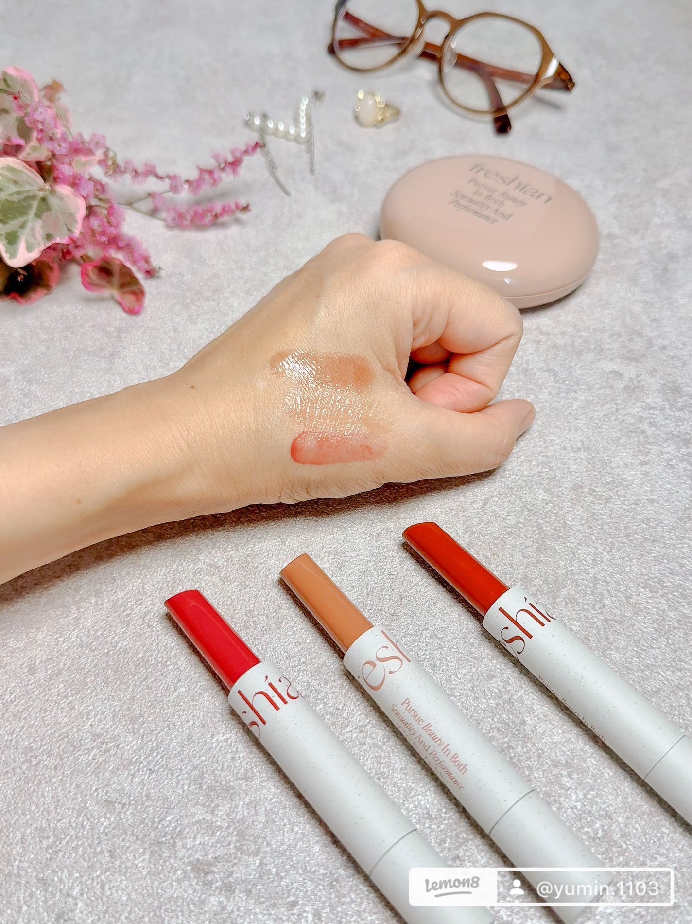 yuminsummer on LIPS 「大人の抜け感メイクを叶えたい💄☺️ファンデ&リップ水光肌とツ..」(5枚目)