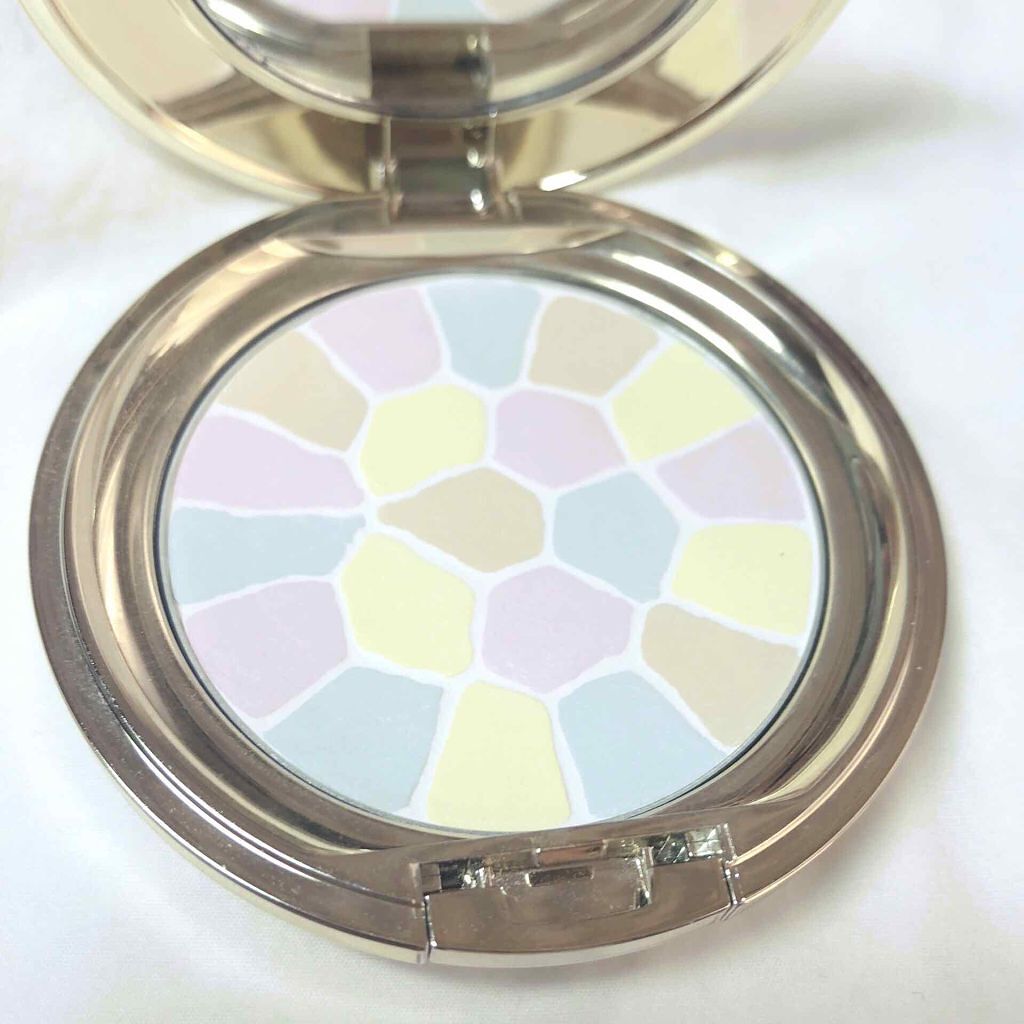 ラ プードル オートニュアンス/Elégance/プレストパウダーを使ったクチコミ（1枚目）