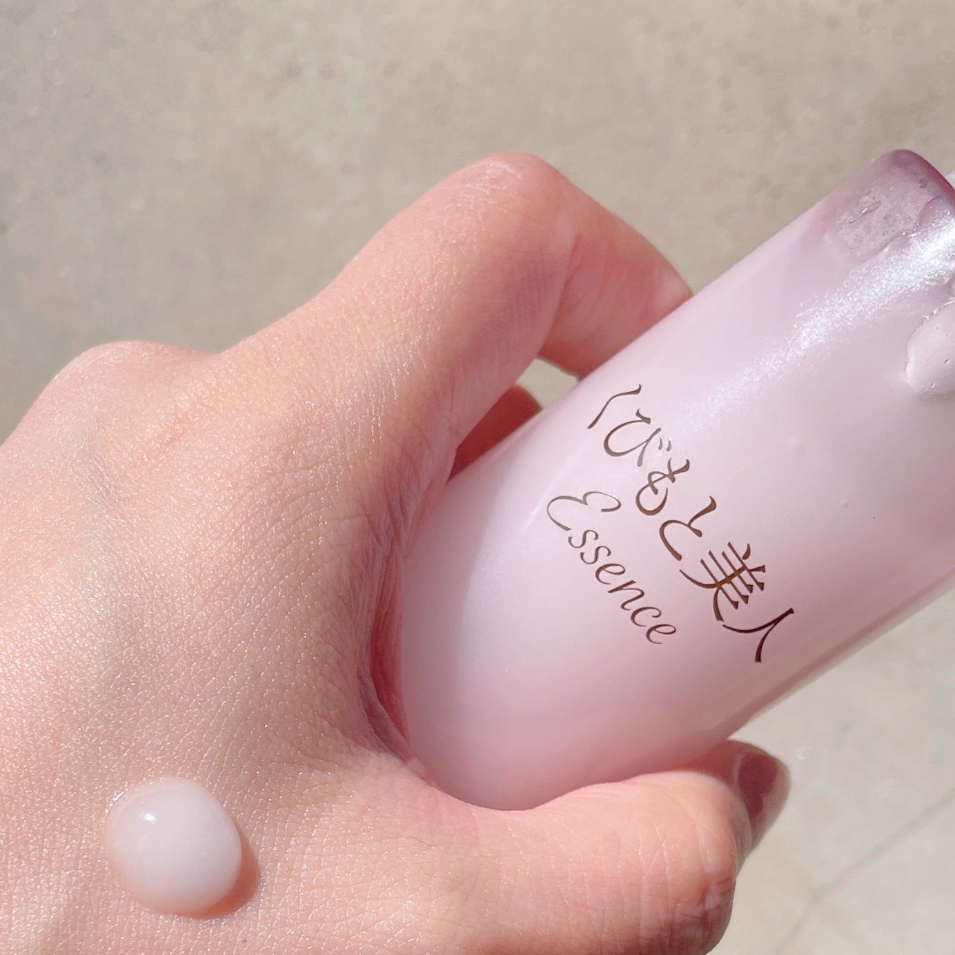 くびもと美人 あごライン集中ケア美容液 /マックス/フェイスクリームを使ったクチコミ(2枚目)