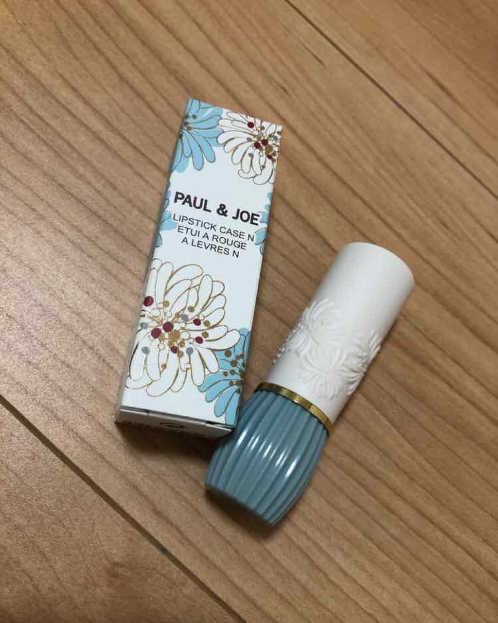 リップスティック トリートメント/PAUL & JOE BEAUTE/リップケアを使ったクチコミ（2枚目）