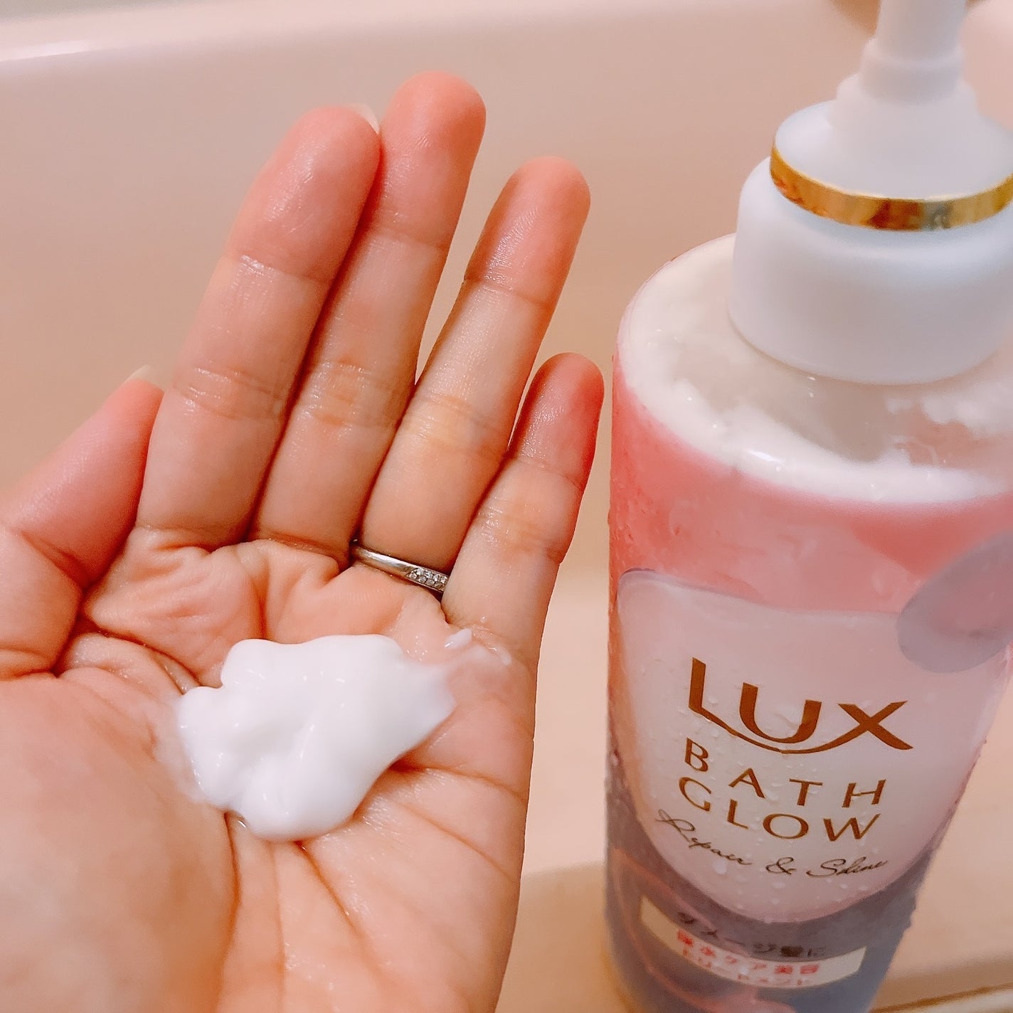 ラックス バスグロウ リペア&シャイン ヘアブースター/LUX/洗い流すヘアトリートメントを使ったクチコミ(4枚目)