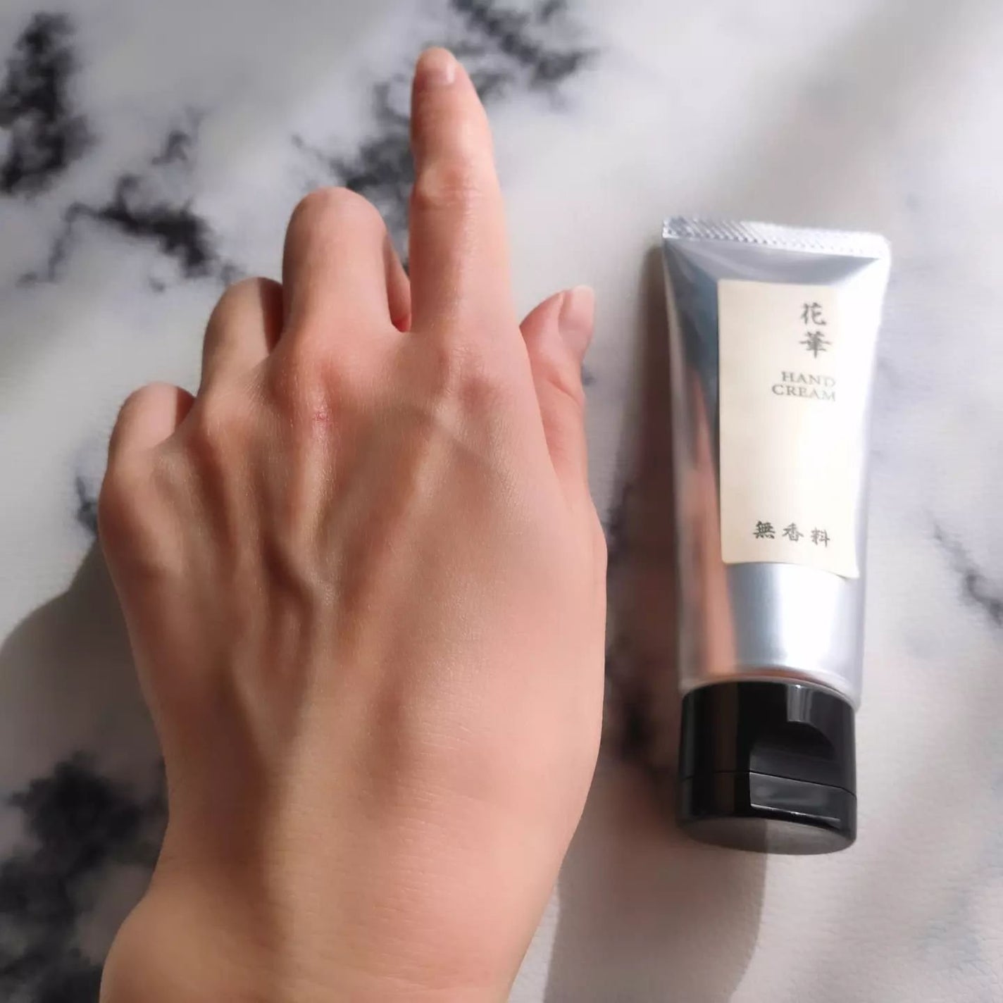花華ハンドクリーム/ロジカルラボ/ハンドクリームを使ったクチコミ(6枚目)