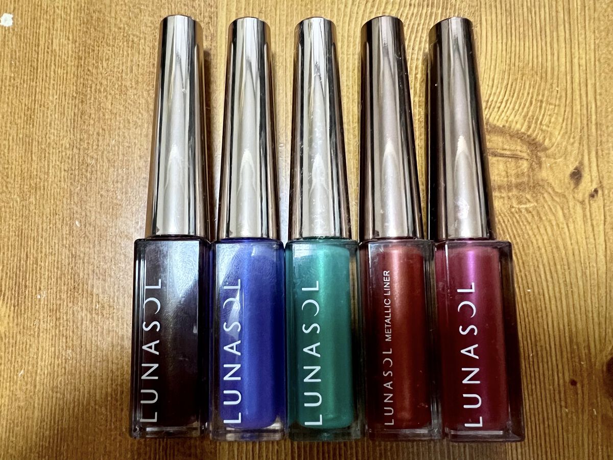 メタリックライナー/LUNASOL/リキッドアイライナーを使ったクチコミ（1枚目）