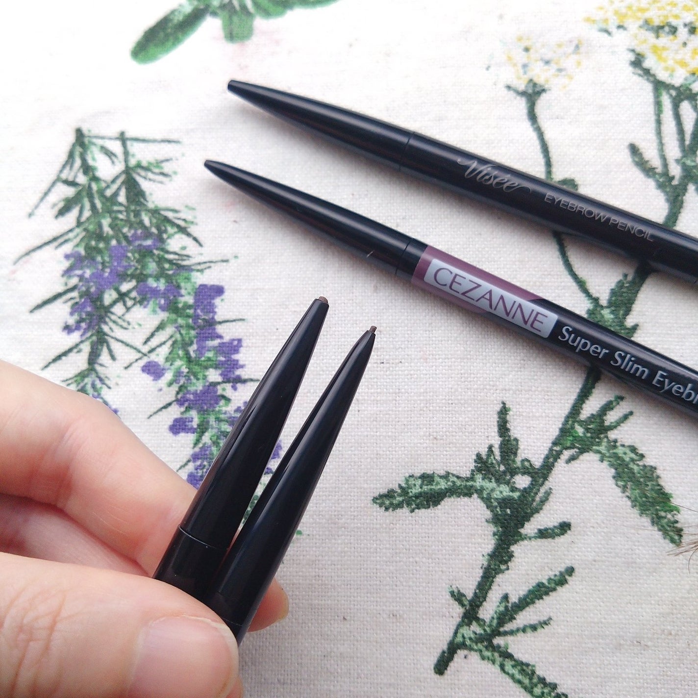 超細芯アイブロウ/CEZANNE/アイブロウペンシルを使ったクチコミ(7枚目)
