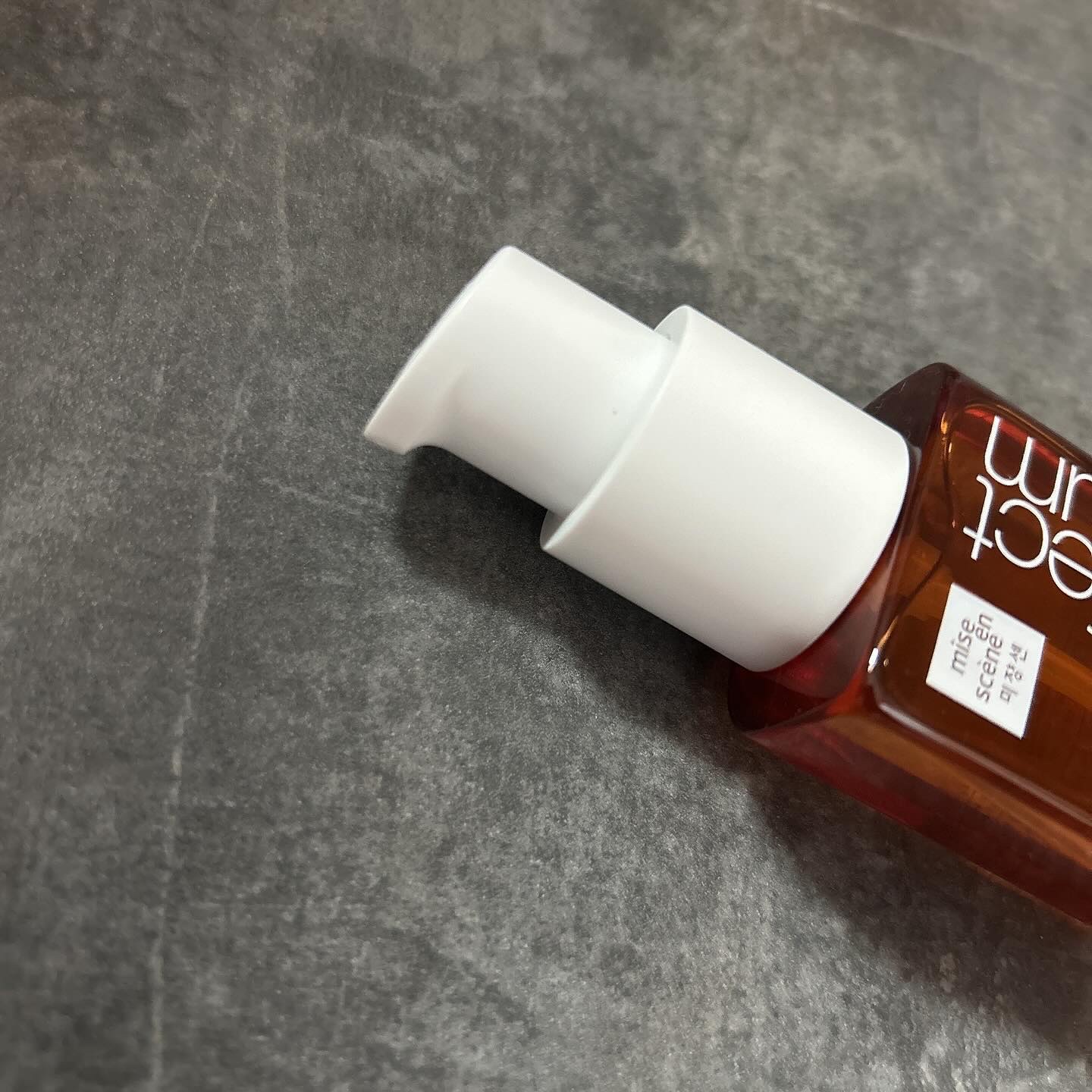  パーフェクトセラム オリジナルセラム/miseenscene/アウトバストリートメントを使ったクチコミ（2枚目）