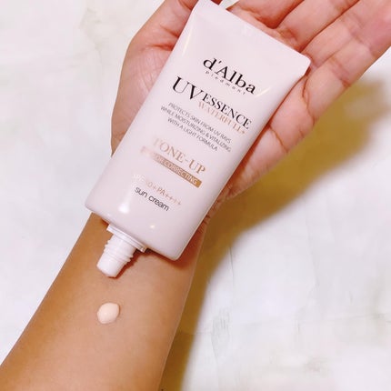 ウォータフルトーンアップサンクリーム/ダルバ/日焼け止めクリームを使ったクチコミ(3枚目)