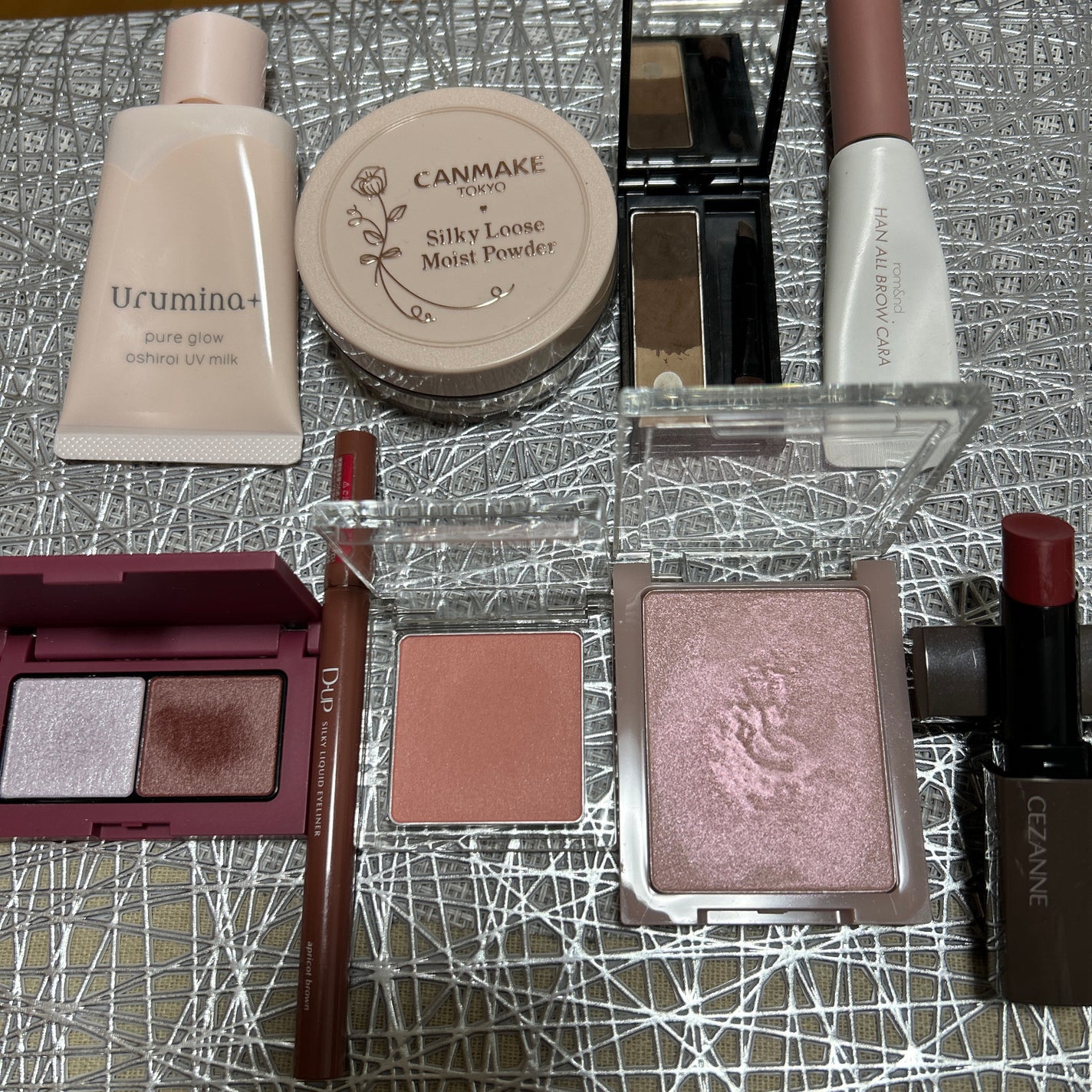 ケイト デザイニングアイブロウ3D/KATE/パウダーアイブロウを使ったクチコミ(2枚目)