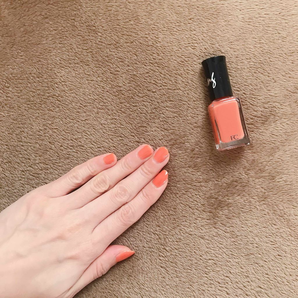ファンケル ファンケルネイルカラーbのクチコミ「今年の夏限定色として発売されたコーラルオレンジ🧡 本当にお気に入りです🥰
派手すぎない大人にも.....」（1枚目）