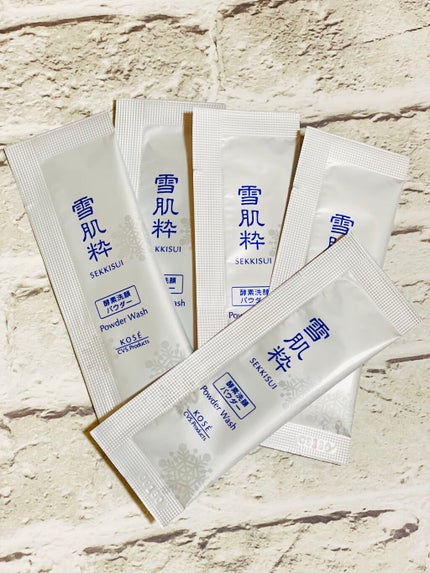 雪肌粋 酵素洗顔パウダーのクチコミ「雪肌粋
酵素洗顔パウダー
LDK 酵素洗顔料第1を取っている、
大人気の商品です✨
.....」(2枚目)