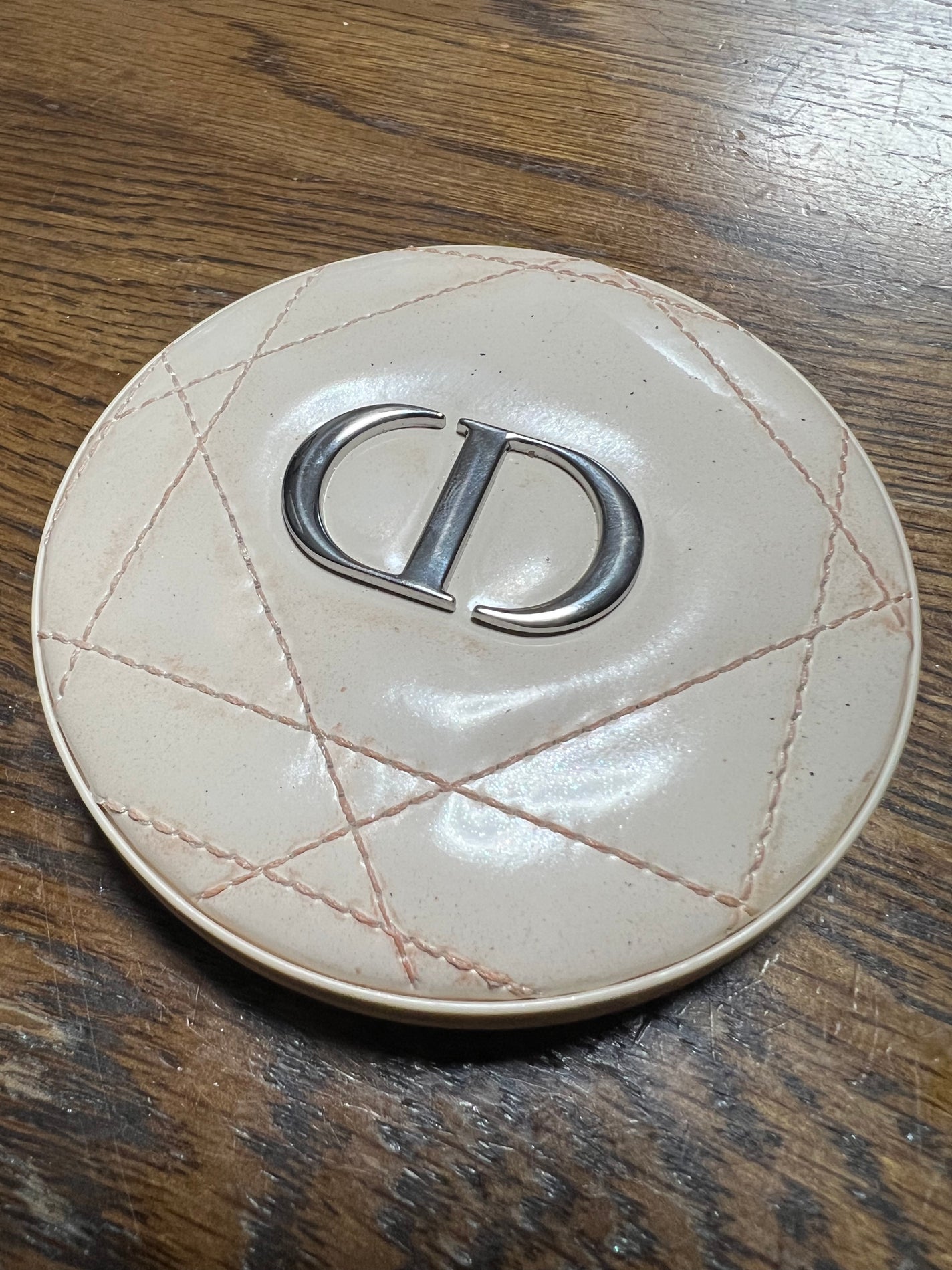 ディオールスキン フォーエヴァー クチュール ルミナイザー/Dior/プレストパウダーを使ったクチコミ(1枚目)