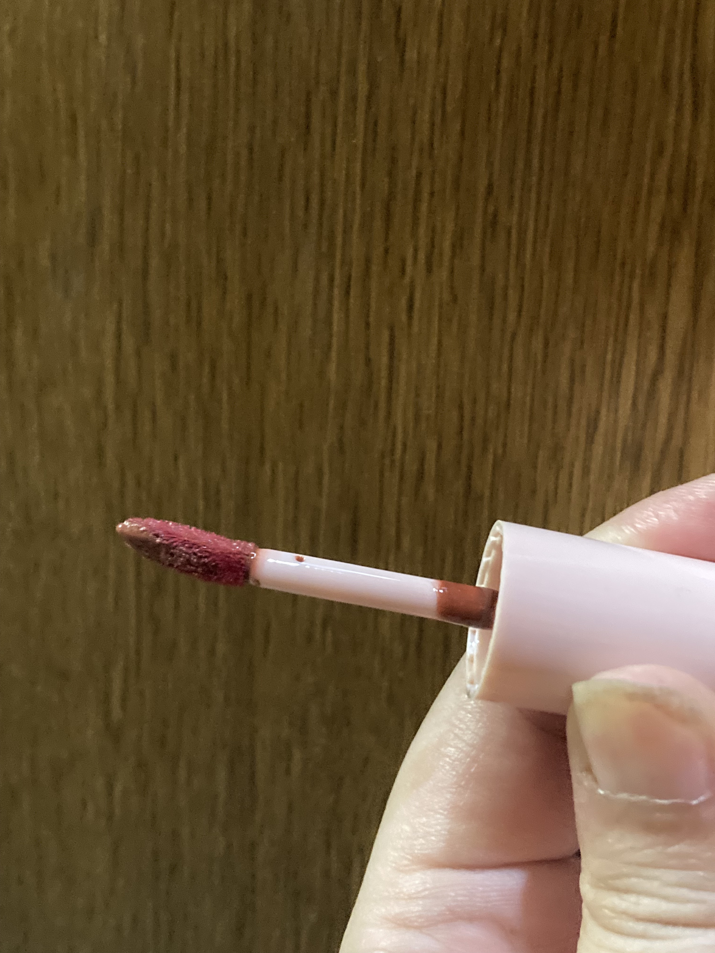 アンドバイロムアンド　グラッシーボムティント BR03 ココアブラウン/&nd by rom&nd/リップティントを使ったクチコミ（3枚目）