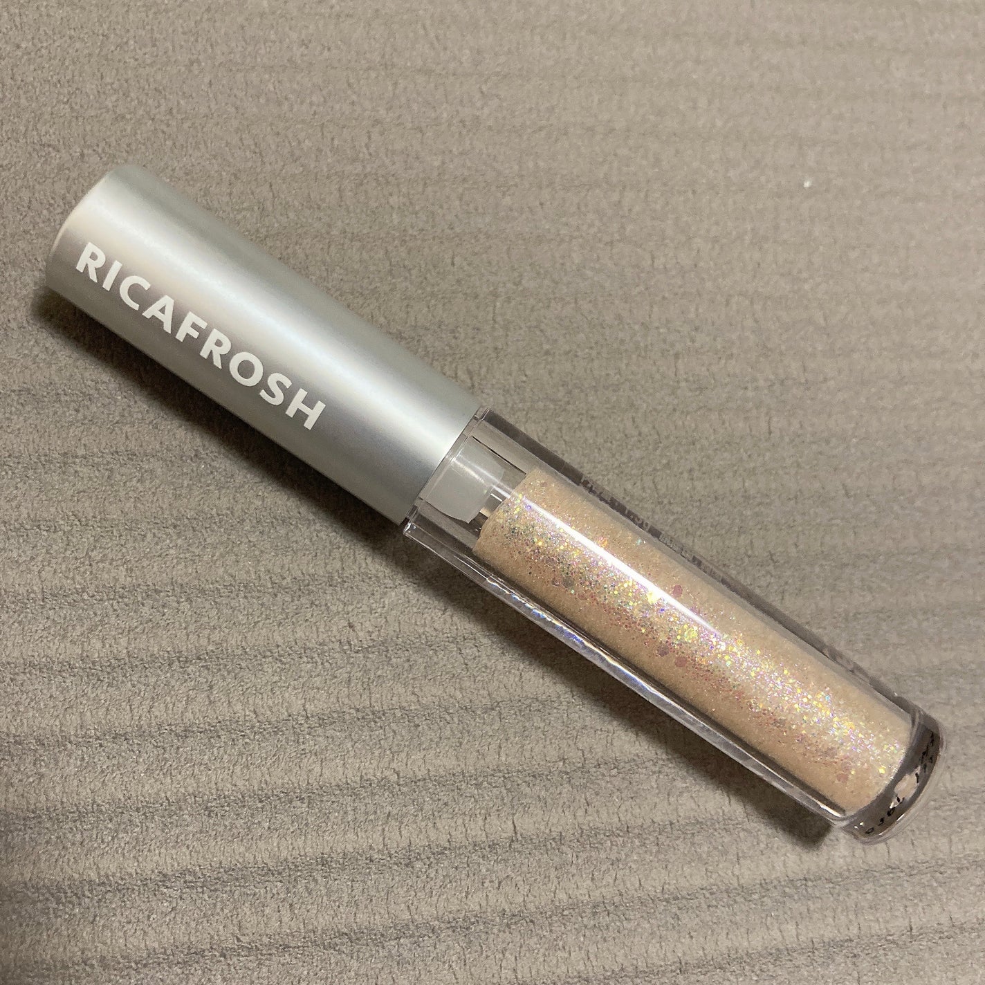 アイビービーグリッター/RICAFROSH/グリッターを使ったクチコミ(4枚目)