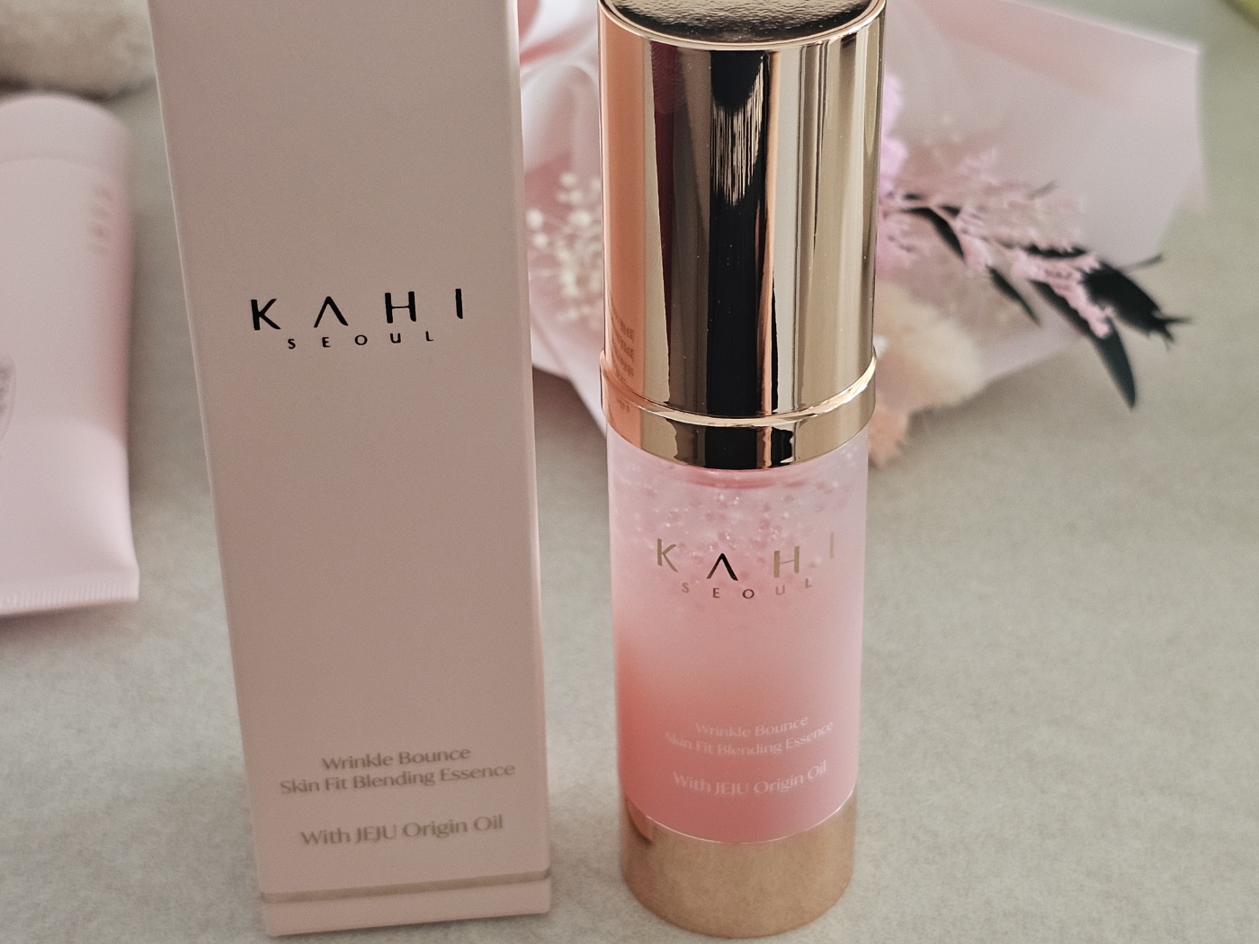 WRバウンス スキンフィット ブレンディング エッセンス/KAHI/美容液を使ったクチコミ（2枚目）