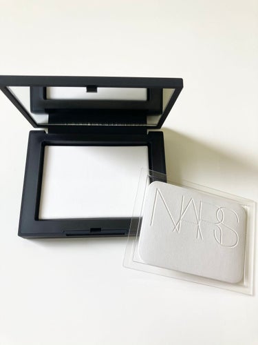 ライトリフレクティングセッティングパウダー　プレスト　N/NARS/プレストパウダーを使ったクチコミ（3枚目）