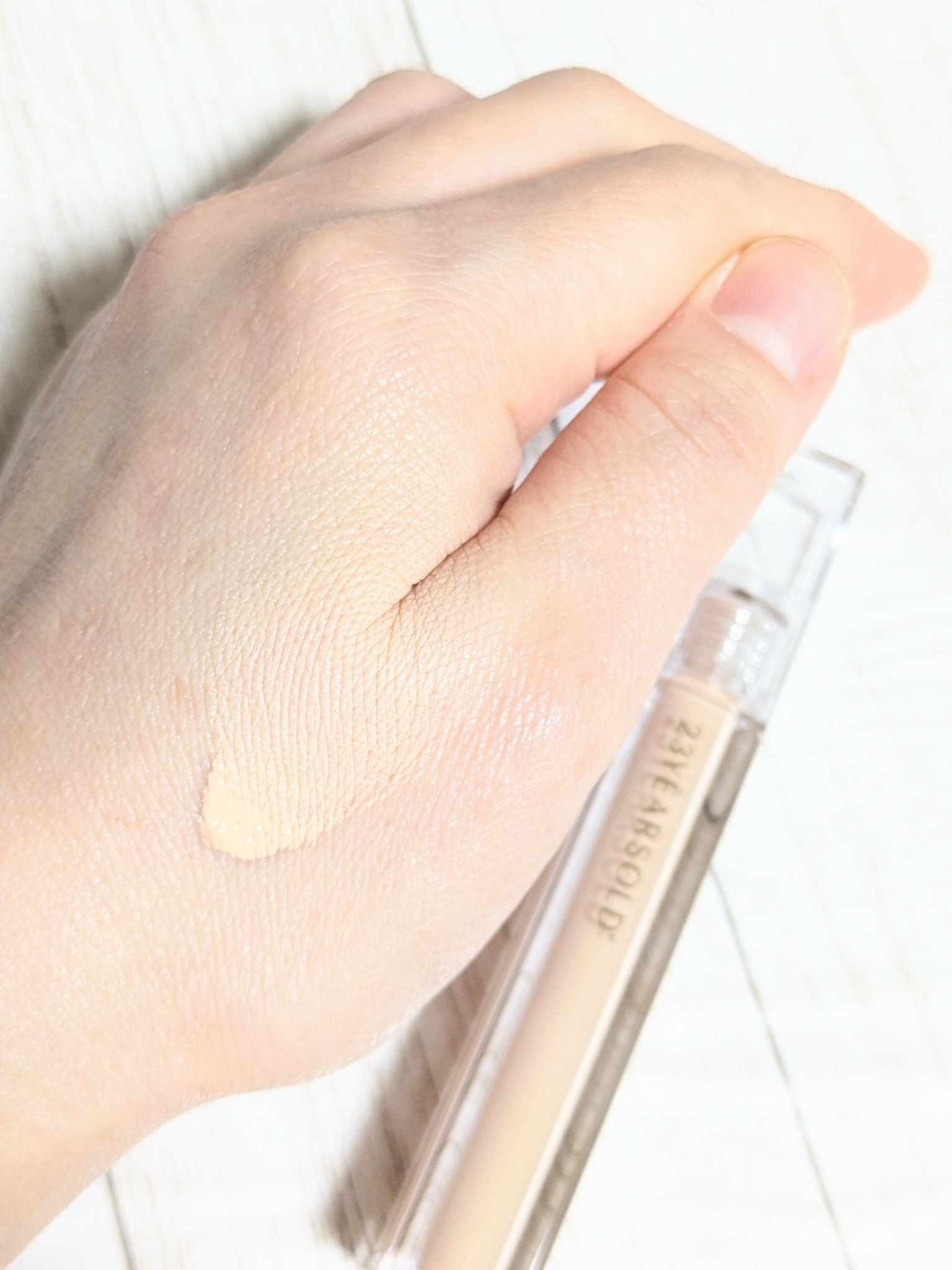 ダーマシンコンシーラー/23years old/リキッドコンシーラーを使ったクチコミ（2枚目）