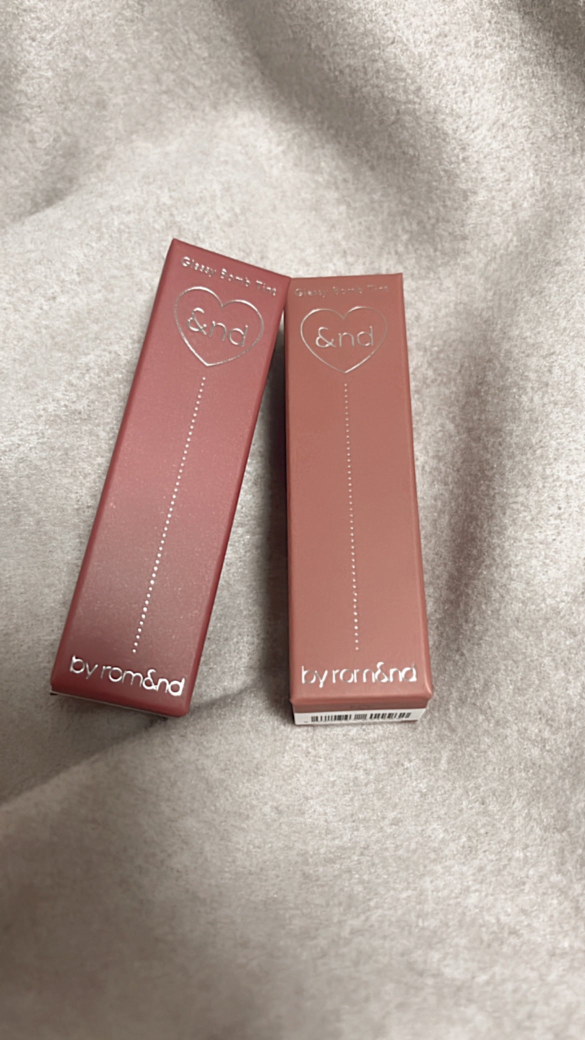 アンドバイロムアンド グラッシーボムティント/&nd by rom&nd/リップティントを使ったクチコミ(1枚目)