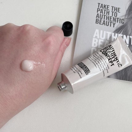 ハンド&ヘア ライトセラム/AUTHENTIC BEAUTY CONCEPT/ハンドクリームを使ったクチコミ(2枚目)