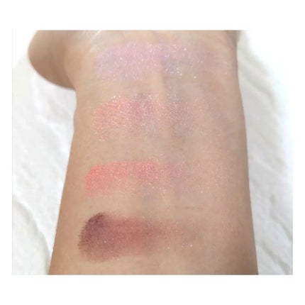 パールグロウニュアンサー/CEZANNE/パウダーハイライトを使ったクチコミ(2枚目)