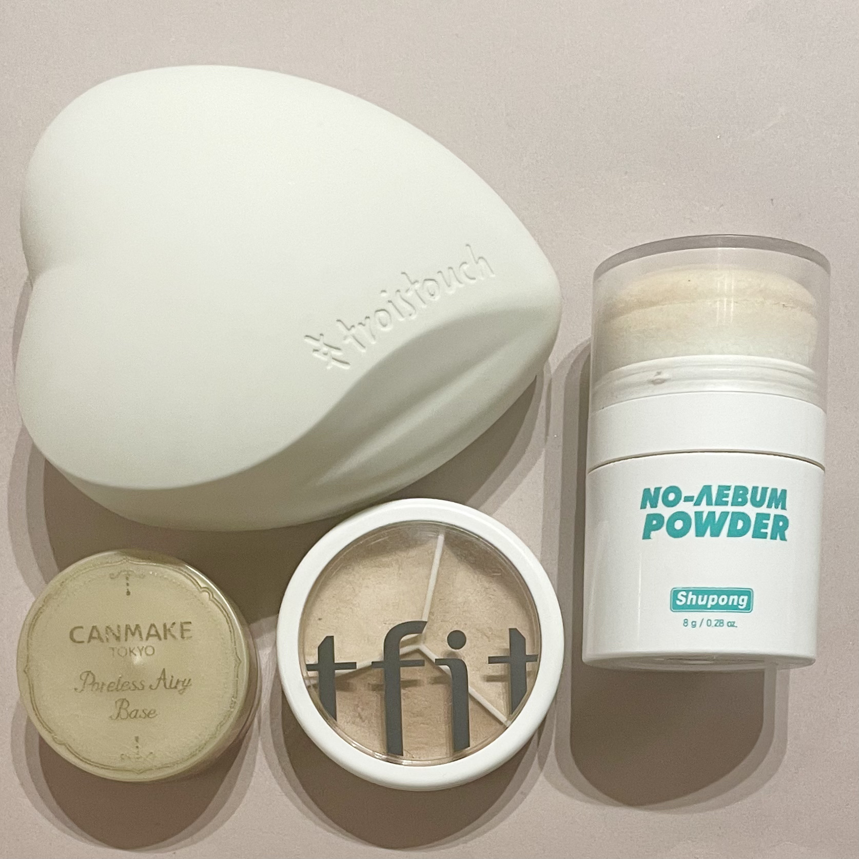 ポアレスエアリーベース/キャンメイク/化粧下地を使ったクチコミ（2枚目）