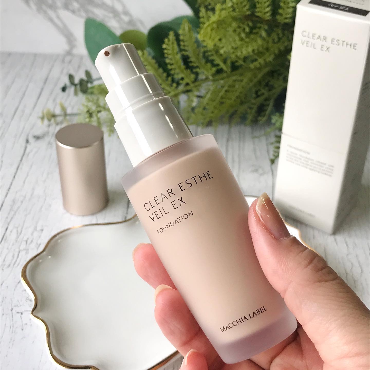 薬用クリアエステヴェールEX 01 ベージュ/Macchia Label/リキッドファンデーションを使ったクチコミ（3枚目）
