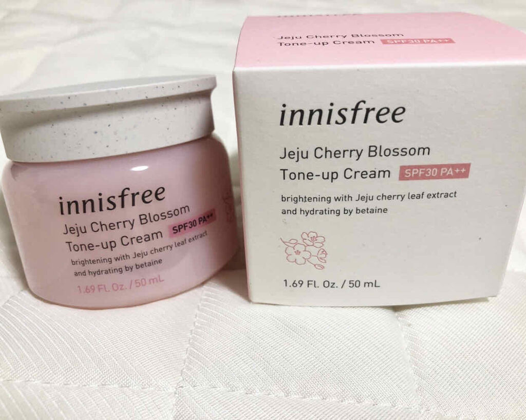 チェジュ チェリーブロッサム トーンアップクリーム/innisfree/化粧下地を使ったクチコミ（2枚目）